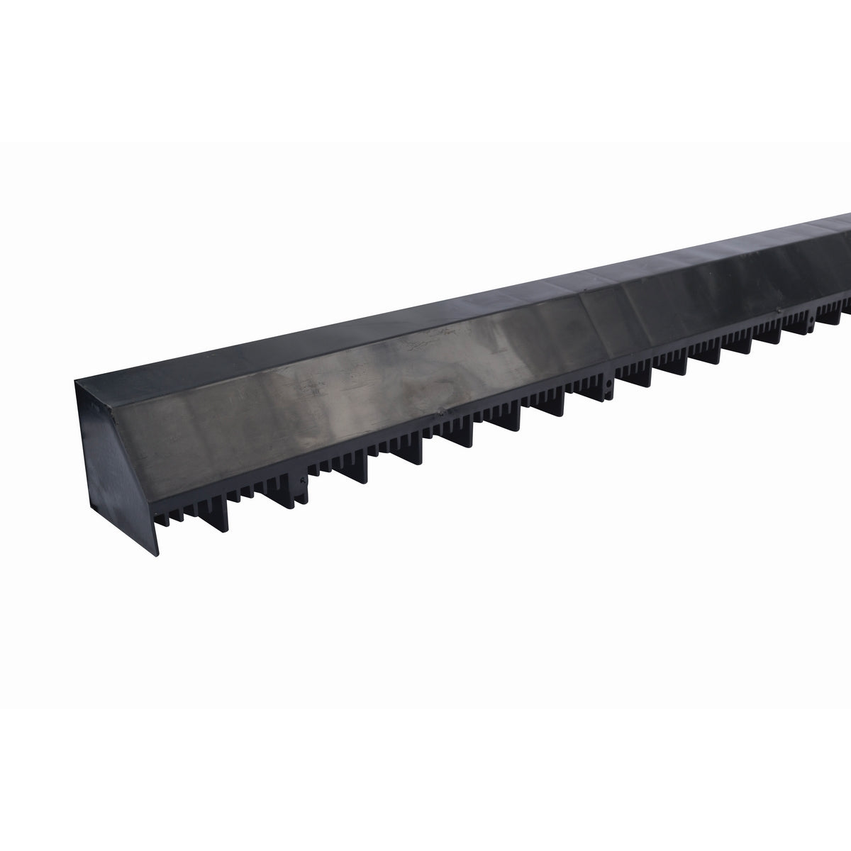Black Over Fascia Vents  - 25,000 mm² (32mm high)